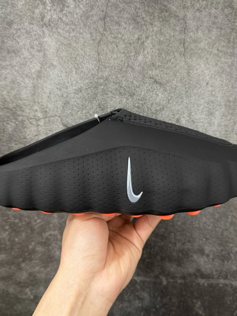 Brand new black Nike Mind 001 slippers (box not included)